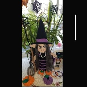 Elfeee Amigurumi doll handmade crochet